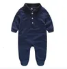Hot Sälj Nyfödda Barnkläder Långärmad Designer 100% Bomull Baby Rompers Infant Clothing Baby Boys Girls Jumpsuits + Hat Romper