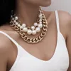 女性パールネックレスファシオバロック模様の真珠鎖ネックレス女性チョッカーズコラレスネックレス刻まれたコインペンダントジュエリー