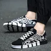 Nya män sneakers motorcykel stövlar casual skor älskare utskrift mode platt tenis masculino vulkaniserade skor zapatos de hombrre deportivos