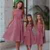 Bowknot check round collar parent-child outfit dress mother daughter matching clothes cotton mommy and me cotton dresses LJ201112