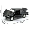 Lada 2106 Model auto 1: 36 Schaal Diecast auto, legering voertuig speelgoed voor kinderen jongens, metalen model met openbare deur / geluid / licht / Trek LJ200930