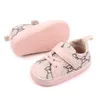 Zapatos de bebé recién nacido, zapatillas de deporte de fondo suave de primavera, zapatos antideslizantes para niños pequeños, primeros caminantes de 0 a 18 meses