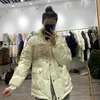 Pin Jie Kuan Down Jacket Women's Short Style White Duck Collar Warm Loose Coat för vintern 201103