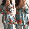 3PCS Frauen Pyjamas Set Dame Emulation Seide Pyjama Sets Blume Nachtwäsche Weibliche Leopard Satin Homewear Mit Abnehmbare Gepolsterte 201113