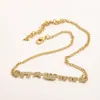 22SS Luxury Designer Pendant Halsband Rostfritt stål Klassiskt Simple Geometric Crystal Rhinestone Halsband Kvinnor Bröllopsmycken Tillbehör