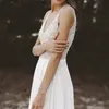 Abiti da sposa in chiffon senza maniche con doppie cinghie stile country Abiti da sposa Boho Beach con schiena nuda su misura