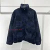 Giacca Invernale da Uomo di Lusso Cappotto con Lettera a Scacchiera in Lana di Agnello Ricamata Cappotto Casual e Versatile da Donna Allentato Stesso Cappotto da Baseball con Calore Giacca con Colletto alla coreana