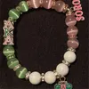 AKA Perlen-Sorority-Charm-Armband, rosa und grüne Glasperlen, Armband, Geschenk für Soror-Frauen, auch bekannt als Spira-Wickelschmuck, K2306a