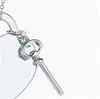 Designer Women Pendant Necklace Ladies Necklace Luxurys Designers Jewelry Heart Key Gold Silver Love Neckwear Gift Chains