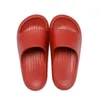 Sandalias de mujer Chaussures Blanco Negro Amarillo Rojo Diapositivas Zapatilla Para mujer Suave Cómodo Hotel en casa Zapatillas de playa Zapatos Tamaño 35-40 08