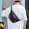 wholesale hommes sac à main rue tendance rivet punk sac à bandoulière hommes mode sacs de poitrine en cuir loisirs de plein air cuir dos sacs à main de cyclisme