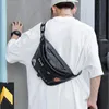 borsa da uomo all'ingrosso street trend rivetto borsa a tracolla punk borsa da petto in pelle moda uomo borse da ciclismo per il tempo libero all'aperto in pelle