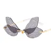 Chegada Nova Especial Dragonfly Design Óculos de sol Originalidade Moda aro Homens e Mulheres Óculos Com bonitas Lentes Vivencionistas Asas