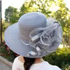 Mode Dames Mesh Kentucky Derby Church Hat met Bloemen Zomer Wide Brim Cap Bruiloft Parts Beach Sun Protection Caps A1 Y200102
