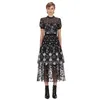 Casual Dresses Self Portrait Vantage Dress 2021 Summer Design Black Mesh Brodered Flowers Midi O-Neck kort ärm för kvinnor309i