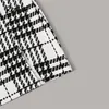 Romwe Plaid Textured Mini kjolar kvinnor vår höstkläder mitt midja svart kjol vit kjol en linje split hem koreansk kjol t200301