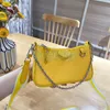 Tasarımcı Kadınlar Tek Omuz Çantaları Cüzdanlar Retro Çanta Klasik Kart Tutucular Madeni Çanta Ünlü Debriyaj Cüzdan Moda Bayanlar Crossbody Bags