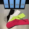 Kutu 2021 Mens Designer Socks Luxe Sports Winch Feat Mektubu Baskılı Kadınlar Tiger Wolf Head Yabani Çorap Nakış Pamuk Pamuklu Sıradan277f