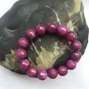 perles de rubis rouge naturel