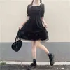 Japansk lolita stil kvinnor prinsessa svart mini klänning snedstreckhals hög midja gotisk puffhylsa spetsar ruffles party es 220119