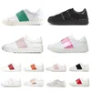 Valentino  En Yüksek Kalite Spike Sneakers Erkek Kadın Moda Luxurys Tasarımcılar Elbise Ayakkabı Tüm Siyahlar Beyaz Yeşil Pembe Erkekler Eğitmenler Boyutu 35-46