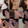 Clip per orecchio a farfalla in metallo placcato argento con retro a vite senza piercing per le donne Orecchini a clip per polsini con zirconi scintillanti Gioielli da sposa