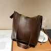 2021 جديدة للأزياء الجديدة للسيدات القدرات الكبيرة دلو حقيبة الكتف BACLE BAG PU LEATHER