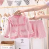 グーポソンファッション韓国の子供服格子縞のニットセータートップスカート冬の暖かい赤ちゃん子供服セットかわいい幼児の服G220310