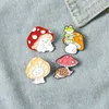 Cartoon Vegetable Mushroom Brosches Brothers Fashion Cute Emamel Pins Plant Frog Cat Animal Badge Costume Decoration Gift4297078