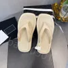 Designer kvinna män toffel flip-flops splint strandskor runda huvudälskare lyx mjuk botten komfort mode tricolor topp glider lady sandal brokad med låda