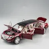 1:24 Maybach S600 Modello di auto in metallo in lega di seta di simulazione ad alta simulazione Modelli 6 porte possono essere aperte giocattoli inerzia per bambini Difts