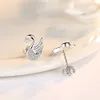 Kvinna mode örhängen 925 sterling silver nya smycken högkvalitativ kristall zircon swan form enkel och utsökt