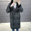 Mode coréenne style long manteau de laine femmes streetwear plaid plus taille vêtements d'extérieur nouveau automne dames col rabattu manteaux de laine LJ201106