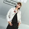 Ftlzz Mulheres Moda Floral Impressão Bordado PU Jaqueta Jaqueta Casaco Curround Roadwear Streetwear Motocicleta Preto Punk Outerwear LJ201012