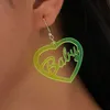 Nya gröna neon smycken dingle örhänge akryl droppe örhängen för kvinnor bokstäver persika hjärta baby trendiga söta tillbehör234r