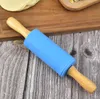 Rouleau à pâtisserie en silicone pour la cuisson de biscuits à pizza Surface antiadhésive Manche en bois 4 couleurs Rouleaux de pâte Outils de cuisine RRB14399