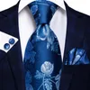 蝶ネクタイ8.5cmの男性は、クラシックパーティーのための花柄の赤い青いネックタイを縛ります