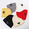 Mode beanie petten gebreid cap baseball cap voor heren vrouw casquette man vrouw schoonheid hoed zeer kwaliteit 10 kleur