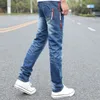 Batmo autunm masculino bolsillos con cremallera pantalones vaqueros azules ropa de hombre tendencia pantalones pequeños delgados pantalones de lápiz casual masculino 201128