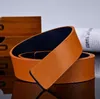 Moda Uomo Designer 2022 Cinture da uomo double face nero blu arancione con fibbia in lega a V per uomo ceinture di alta qualità Genuin6040723