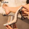 Eilyken Größe 35-42 Frau Square Head Serpentine Slipper Sandalen Mode transparente PVC Peep Zehen Weinglas Maultiere High Heels x1020