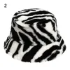 Warm Winter New Bucket Hat for Women Soft Faux Fur Fisherman Cap Fashion Multicolor Rainbow Cow Outdoor Casual Cloche Hats234Y