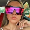 Lunettes de soleil réfléchissantes pour femmes carrées rouges 2020, lunettes de soleil miroir à dessus plat pour hommes, nuances de mode, mignonnes lunettes de soleil de styliste en plastique5159919