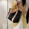 Cross Body Summer Fashion Hit Couleur Sac À Main Grande Capacité Femme Tendance Solide Sac À Bandoulière Designer Sacs De Voyage Sac À Main