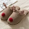 Pantoufles d'hiver pour les femmes chambre à coucher résistant à l'usure chaud maison chaussures dessin animé cerf animaux pantoufles en peluche avec de la fourrure intérieure Y201026