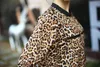 Leopard Print Frauen Bluse Langarm Chiffon Stoff Bluse V-ausschnitt Dame Büro Hemd Tunika Casual Lose Tops Plus Größe Blusasp5 H1230