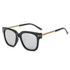 Lunettes de soleil 2021 Fashion de haute qualité carrée femme metal marque de marque vintage hommes féminins dames verres de soleil oculos uv4001 291b