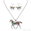 hübsche Halsketten-Sätze Emaille Pferd Halskette Schmuck-Sets Anhänger für Frauen Silber Emaille-Schmuck-Set plattiert