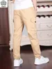 418t Chłopcy Casual Cargo Pants Spring Autumn Big Pockets Czarne białe spodnie Khaki dla studentów wysokiej jakości 2202224026574