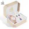 腕時計Shengkeクリエイティブクリスタルジュエリーセットレディースクォーツ時計2021女性腕時計イヤリングネックレス女性の日Gift1